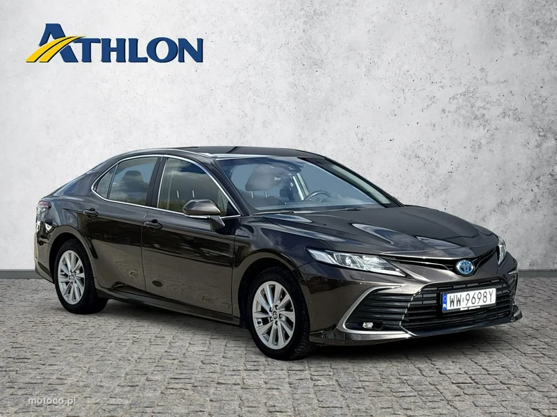 Toyota Camry XV70 7