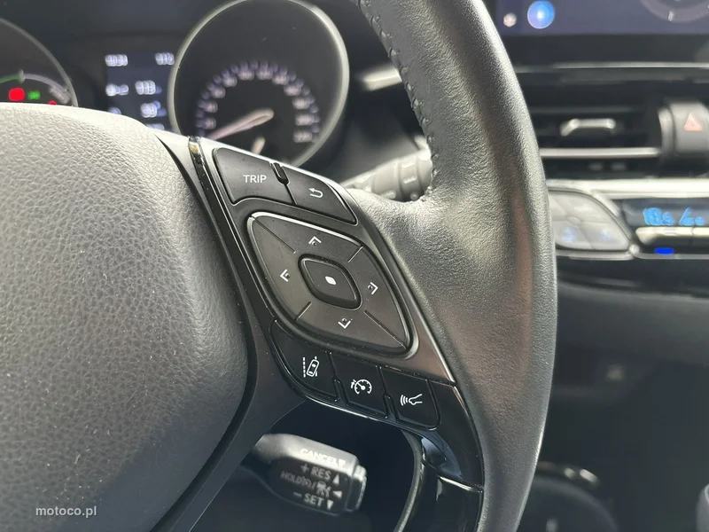 Toyota C-HR AX10 26