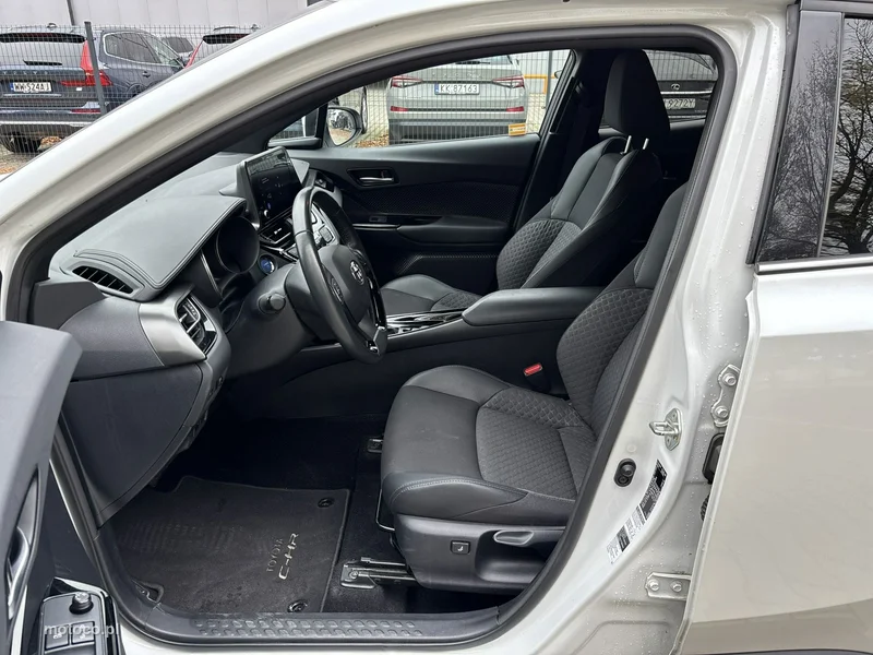 Toyota C-HR AX10 10