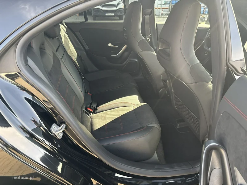 Mercedes-Benz CLA C118 200 17
