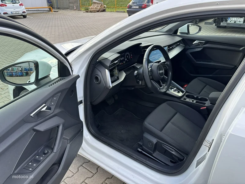 Audi A3 8Y 11