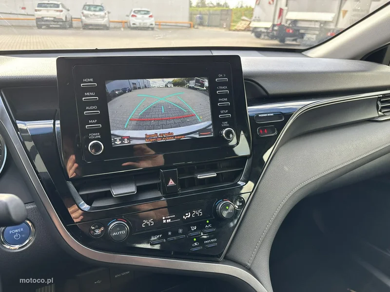 Toyota Camry XV70 24