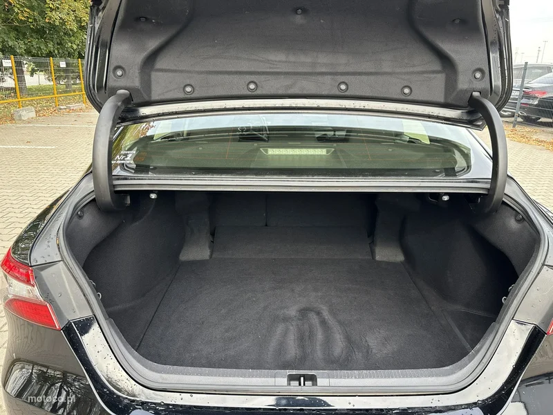 Toyota Camry XV70 21