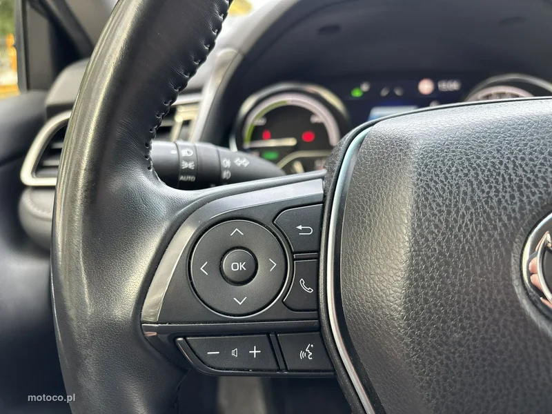 Toyota Camry XV70 27