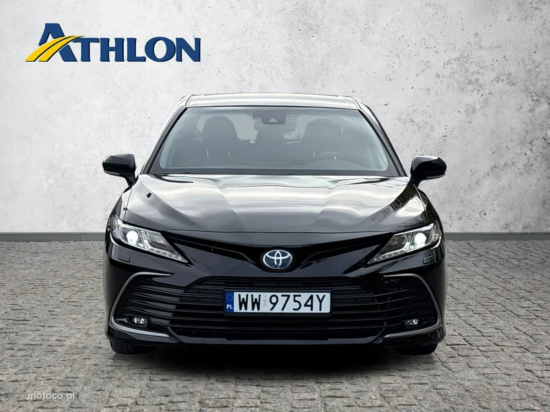 Toyota Camry XV70 8