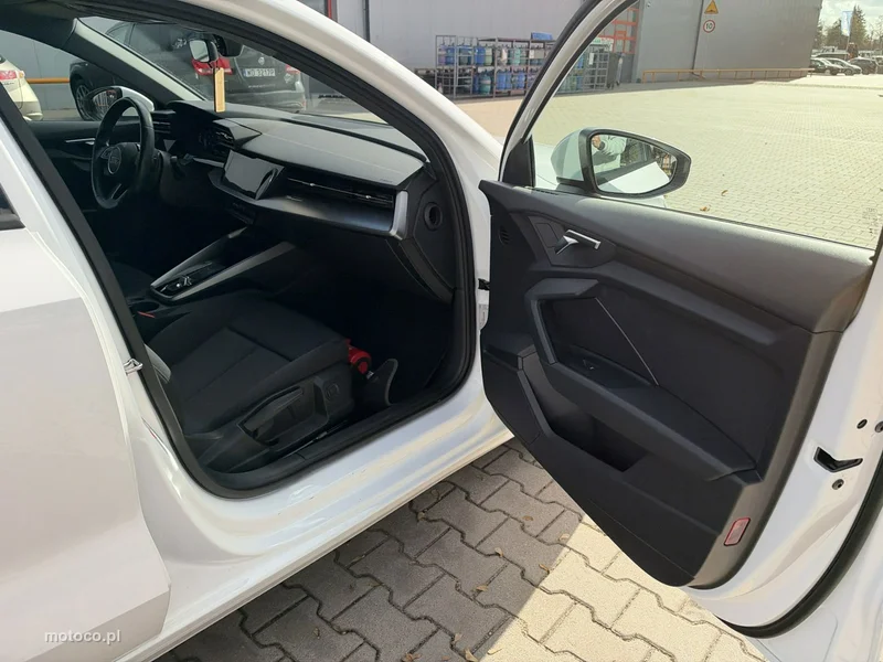 Audi A3 8Y 18