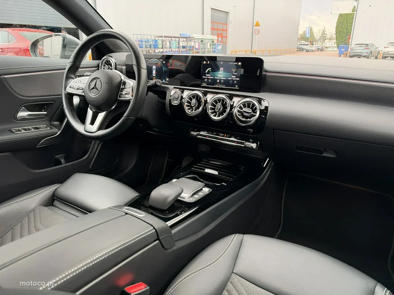 Mercedes-Benz CLA C118 180 20
