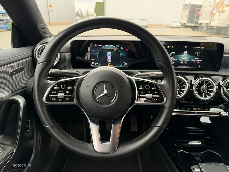 Mercedes-Benz CLA C118 180 24