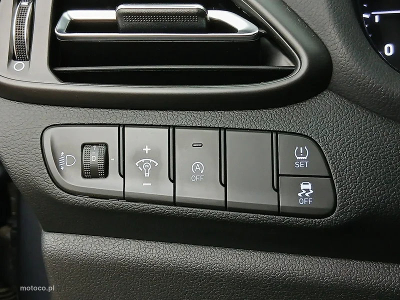 Hyundai i30 23