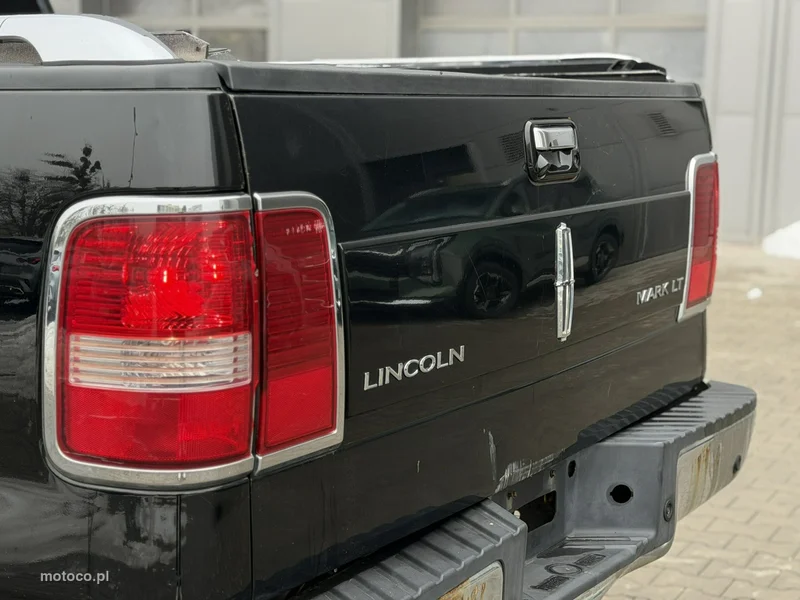 Lincoln Mark LT 13