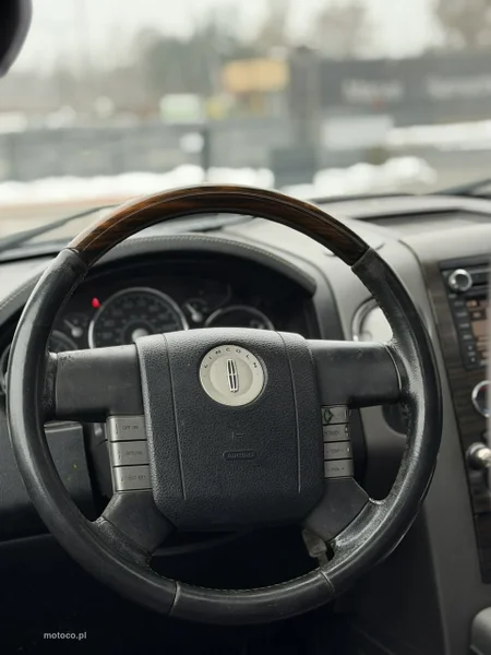 Lincoln Mark LT 10