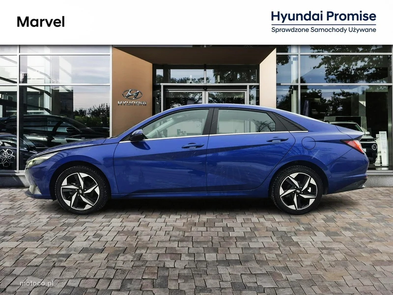 Hyundai Elantra 2