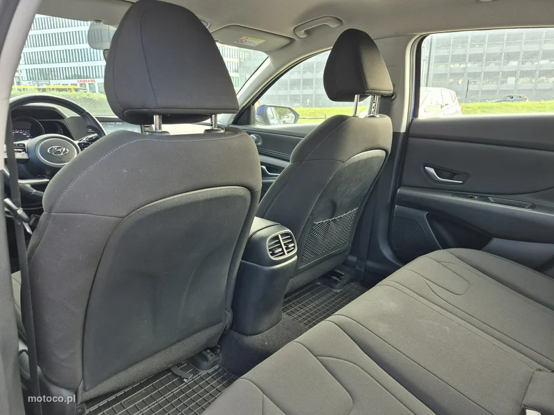 Hyundai Elantra 14
