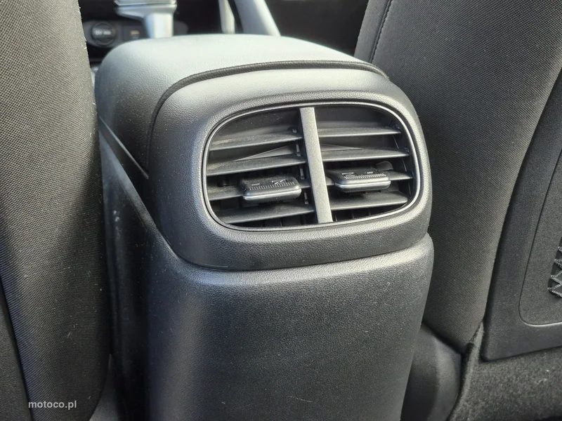 Hyundai Elantra 16