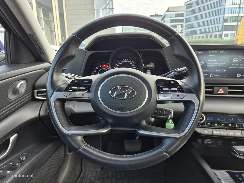 Hyundai Elantra 17