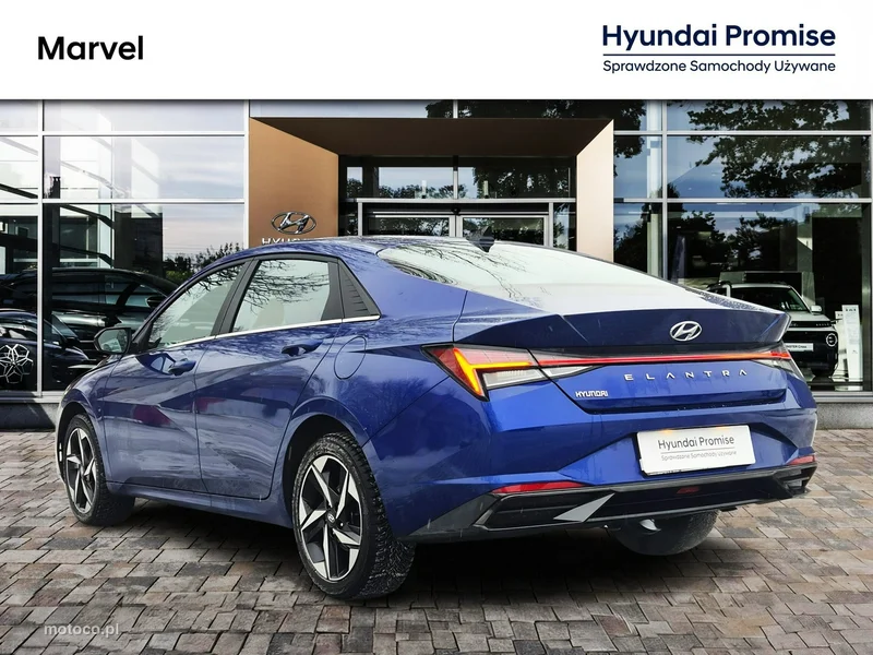 Hyundai Elantra 3