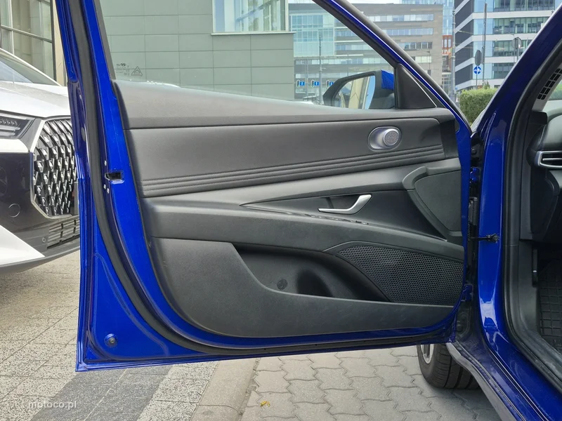 Hyundai Elantra 9