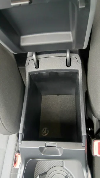 Kia K4 11