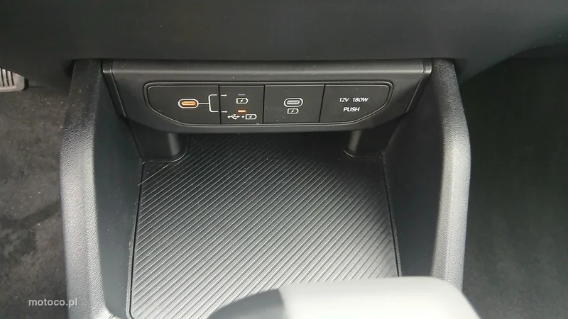 Kia K4 15