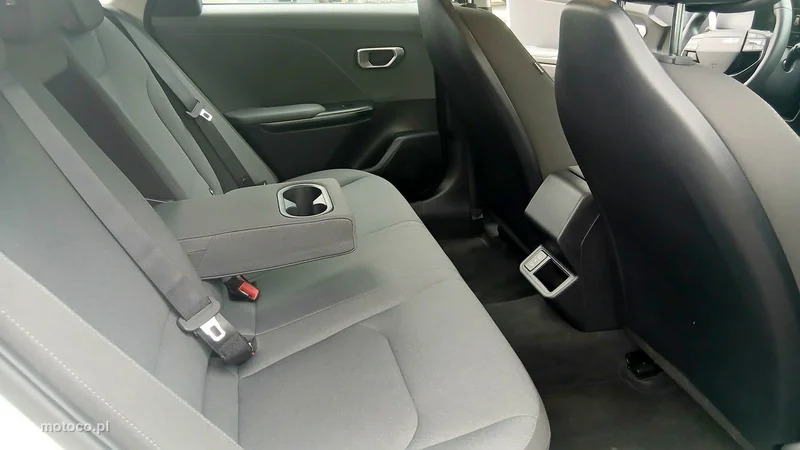 Kia K4 21