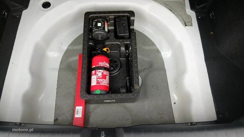 Kia K4 22