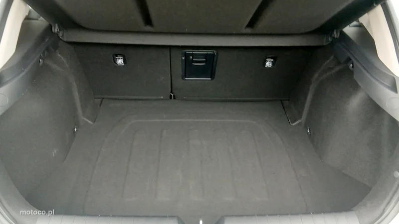 Kia K4 23