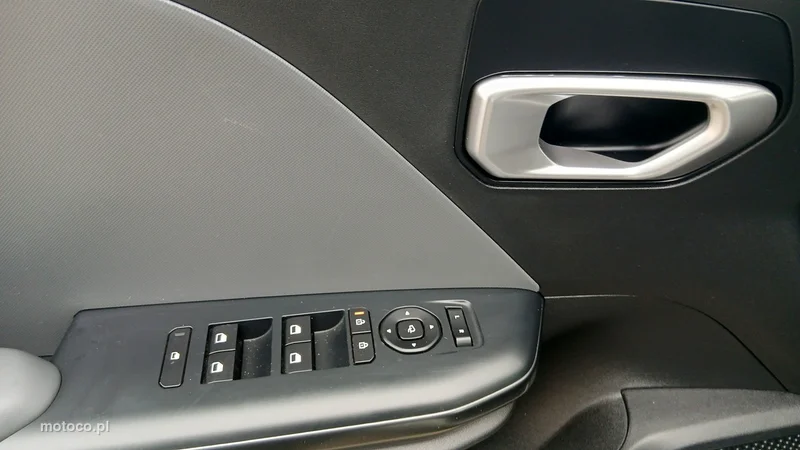 Kia K4 26