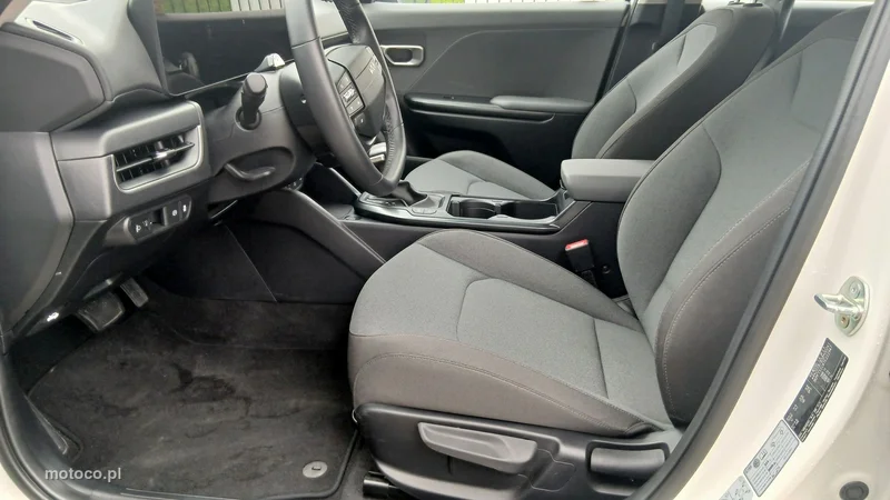 Kia K4 28
