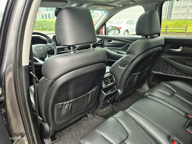 Hyundai SANTA FE 15