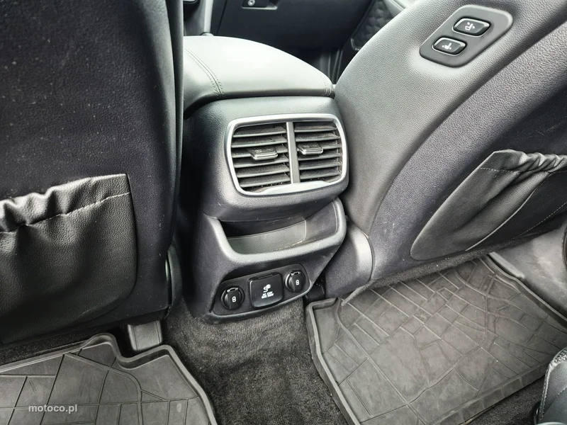 Hyundai SANTA FE 34