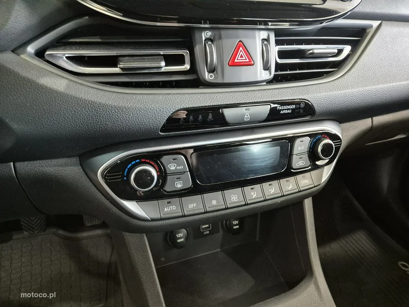 Hyundai i30 20