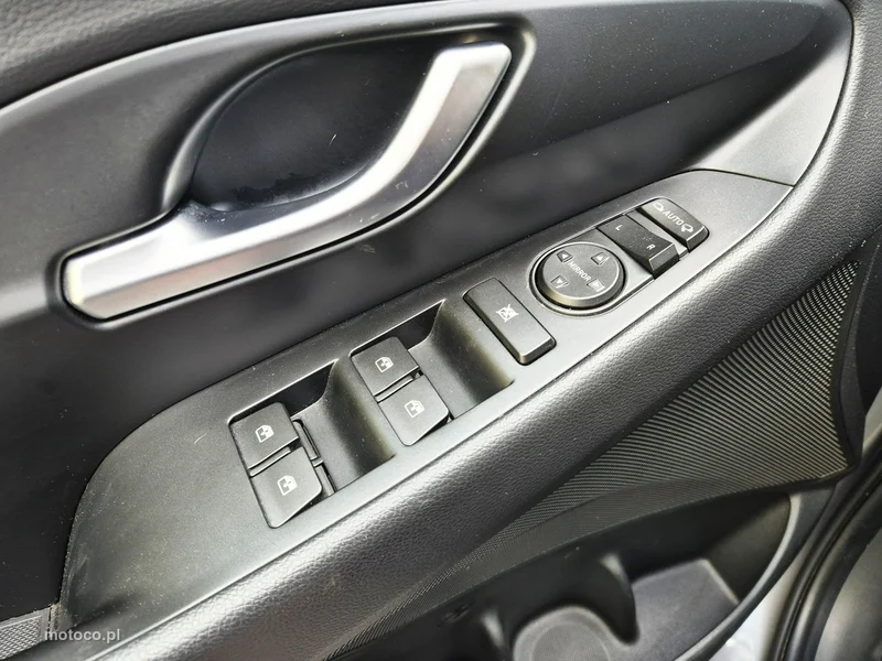 Hyundai i30 19