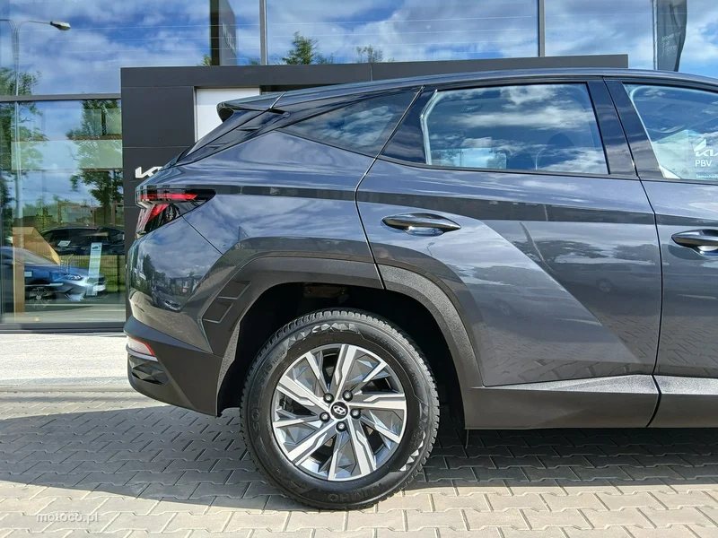 Hyundai TUCSON 13
