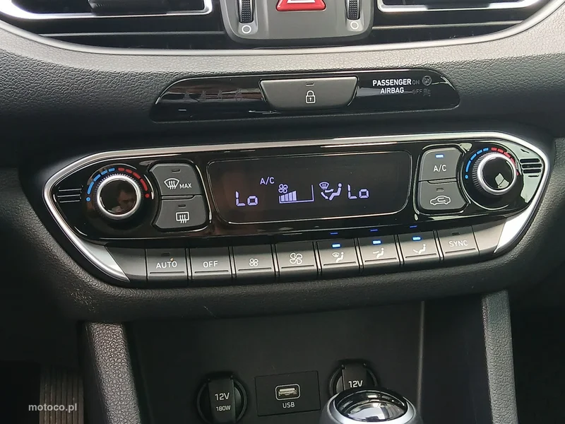 Hyundai i30 22