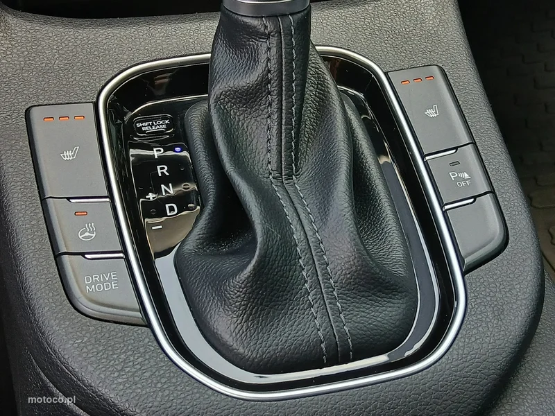 Hyundai i30 24
