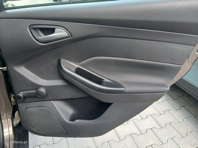 Ford Focus III 16