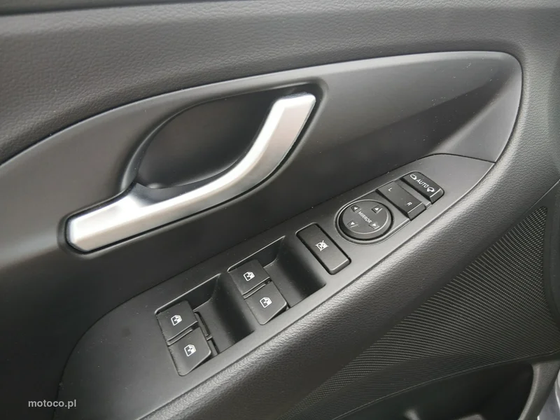 Hyundai i30 14