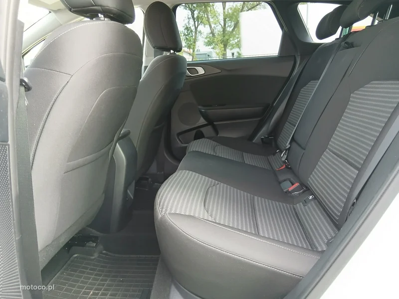 Kia Nowy Ceed 11