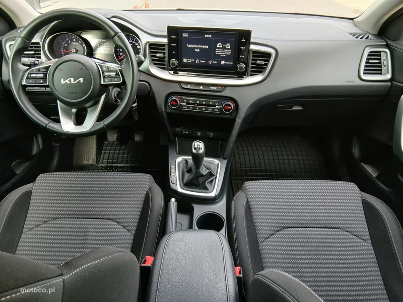 Kia Nowy Ceed 13