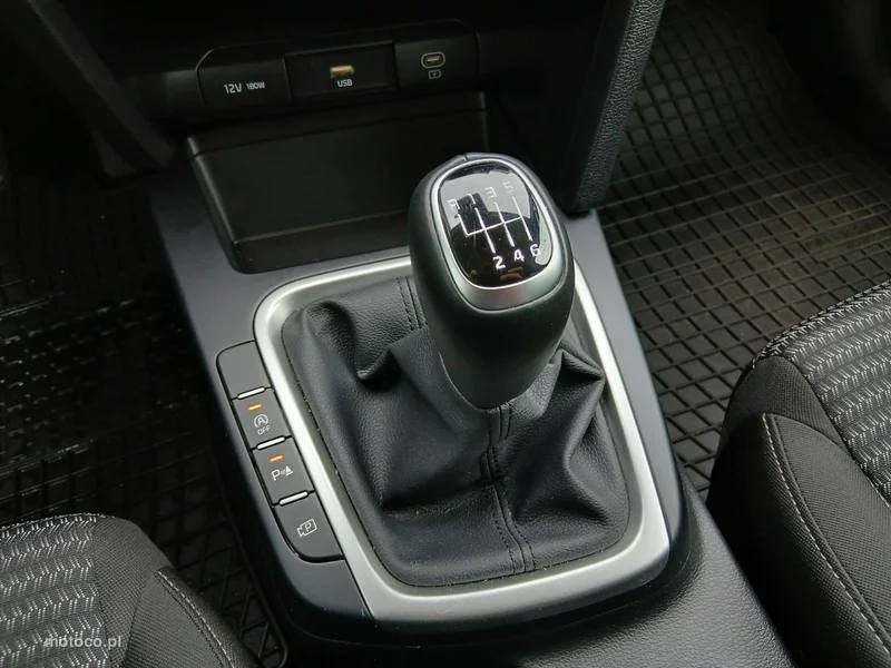 Kia Nowy Ceed 18