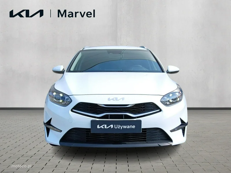 Kia Nowy Ceed 8