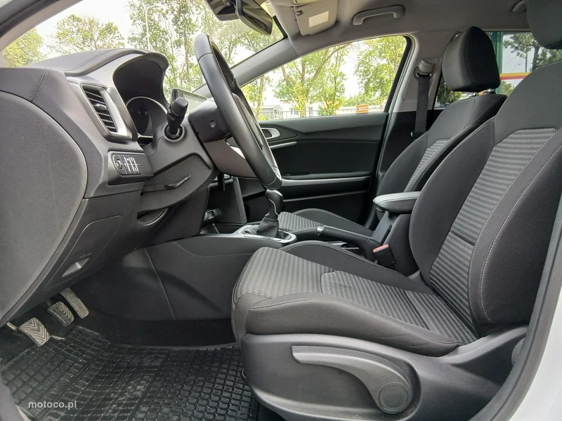 Kia Nowy Ceed 10