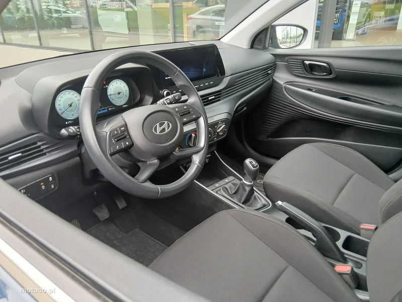 Hyundai i20 15