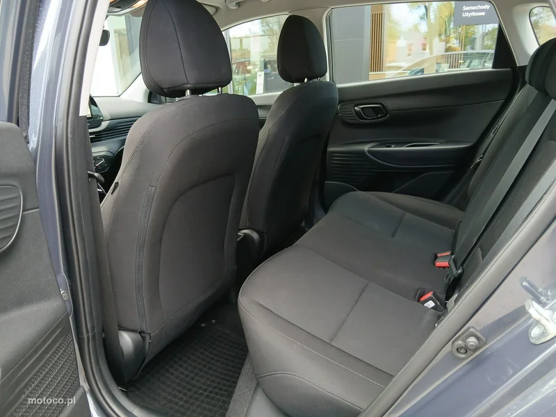 Hyundai i20 15