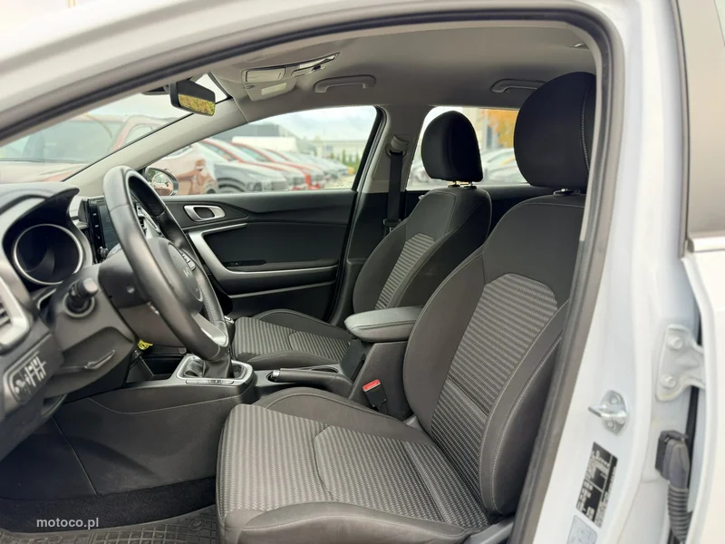 Kia Nowy Ceed 12