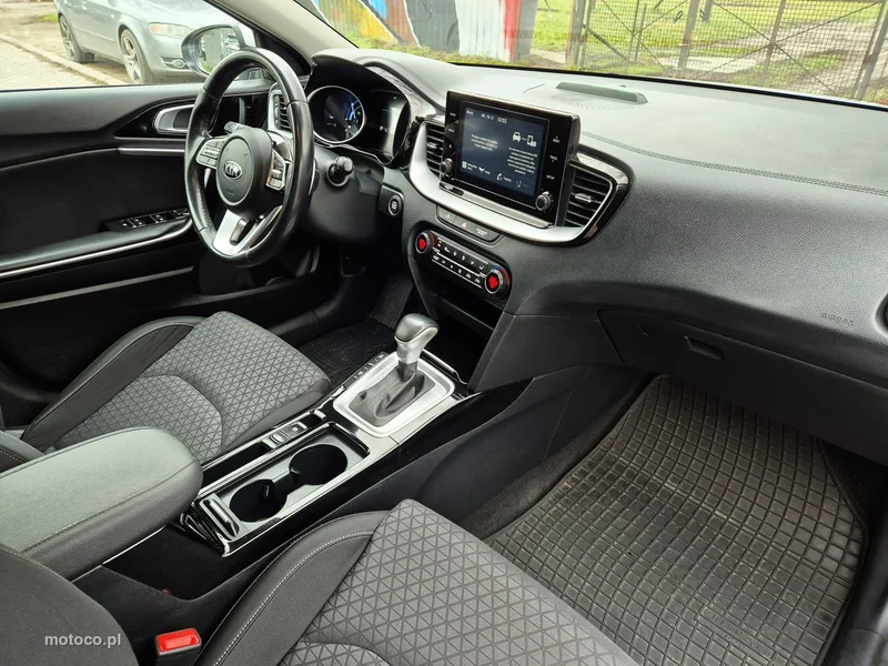 Kia Nowy Ceed 17