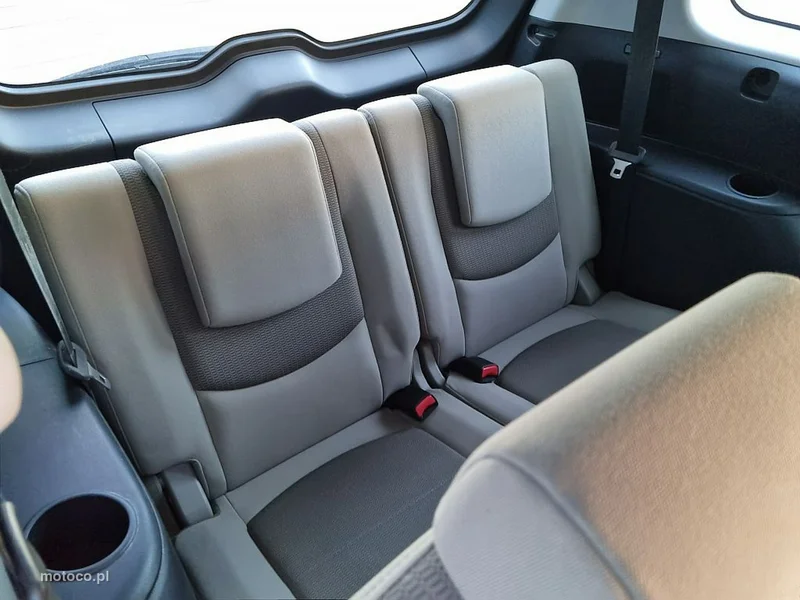 Mazda 5 11