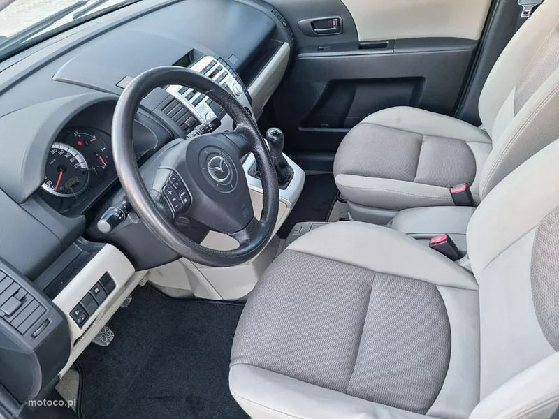 Mazda 5 4