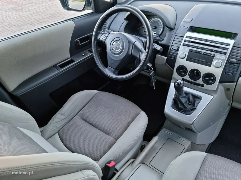 Mazda 5 9
