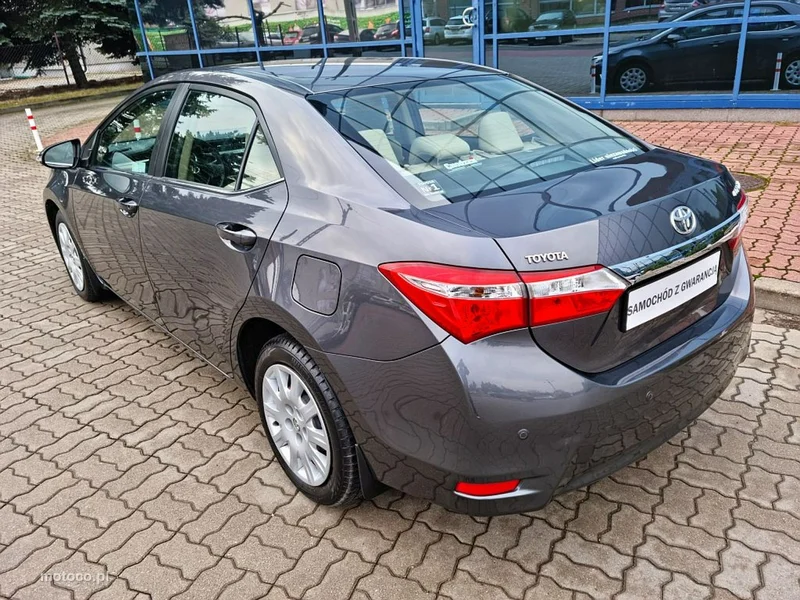 Toyota Corolla E160/E170 16